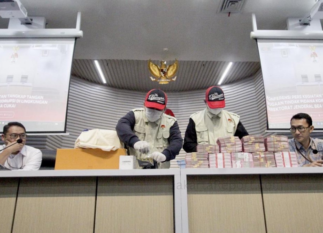 KPK Sita Barang Bukti Rp9,06 Miliar dalam Kasus Korupsi Bupati Lombok Barat - JakartaReport.com